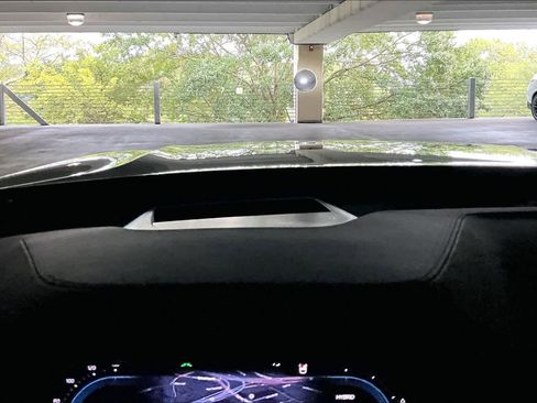 Used 2024 Volvo XC60 T8 Ultimate image 31