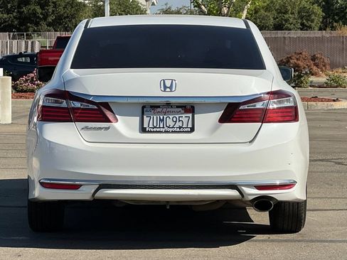 Used 2016 Honda Accord LX image 6