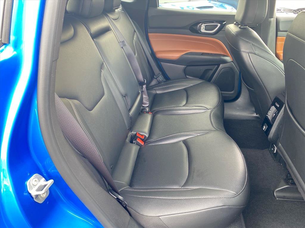 Used 2025 Jeep Compass Limited AWD/4WD image 26