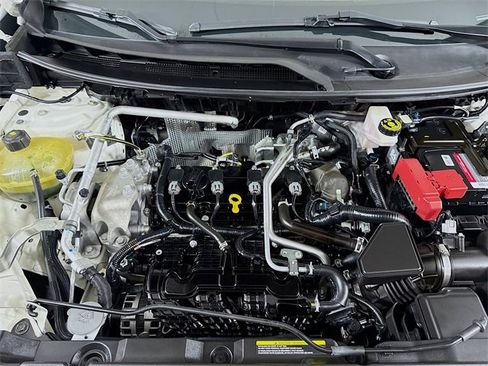 Certified 2021 Nissan Rogue S image 30