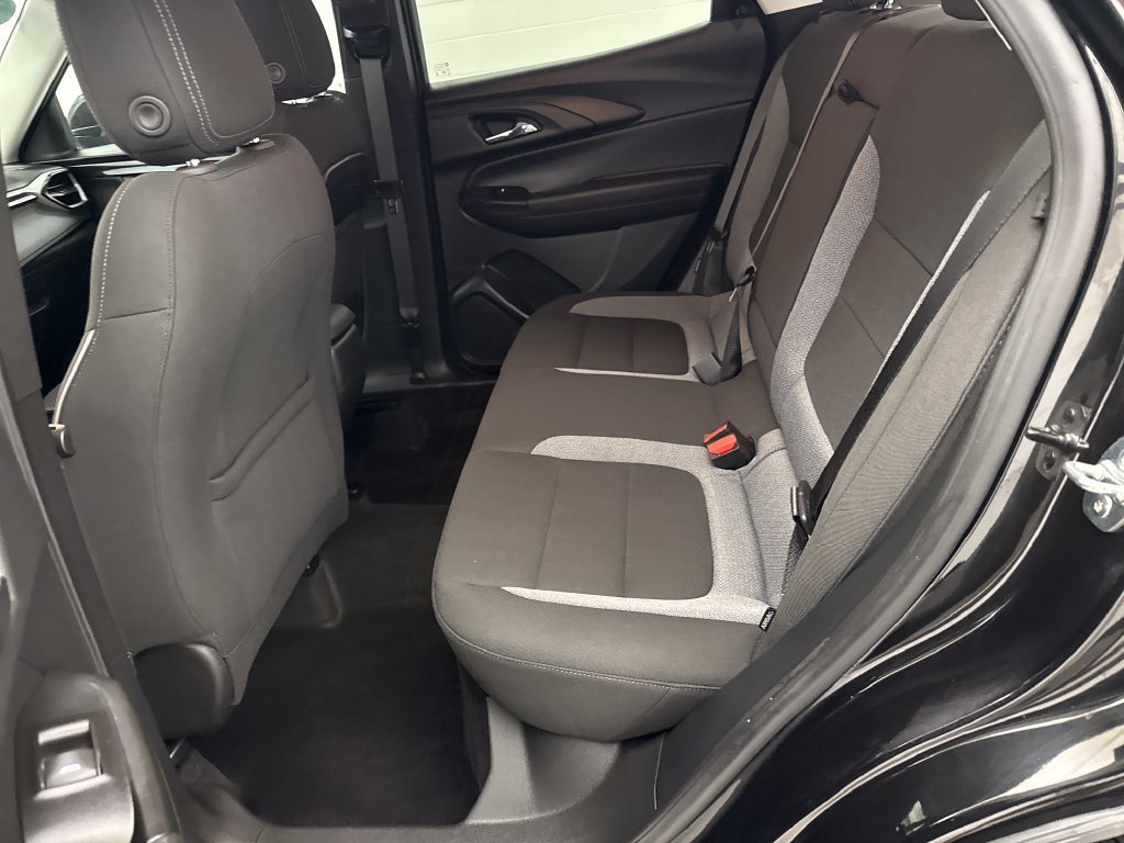 Used 2024 Chevrolet TrailBlazer LT w/ Convenience Package AWD/4WD image 22