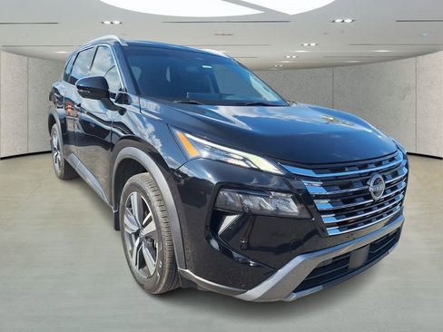 Used 2024 Nissan Rogue SL w/ SL Premium Package image 7