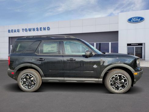 New 2025 Ford Bronco Sport Outer Banks w/ Outer Banks Tech Package+ image 3