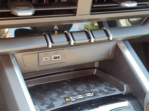 New 2025 Chevrolet Colorado Trail Boss w/ Midnight Edition image 19