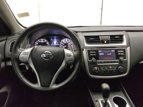 Used 2017 Nissan Altima 2.5 SR w/ Midnight Edition Package image 22