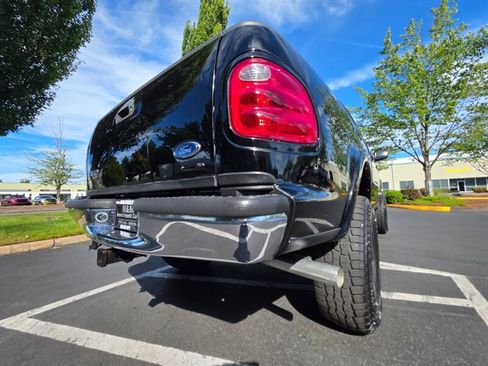 Used 2001 Ford F150 Lariat AWD/4WD image 12