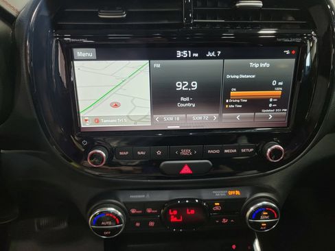 Used 2021 Kia Soul Turbo FWD image 17