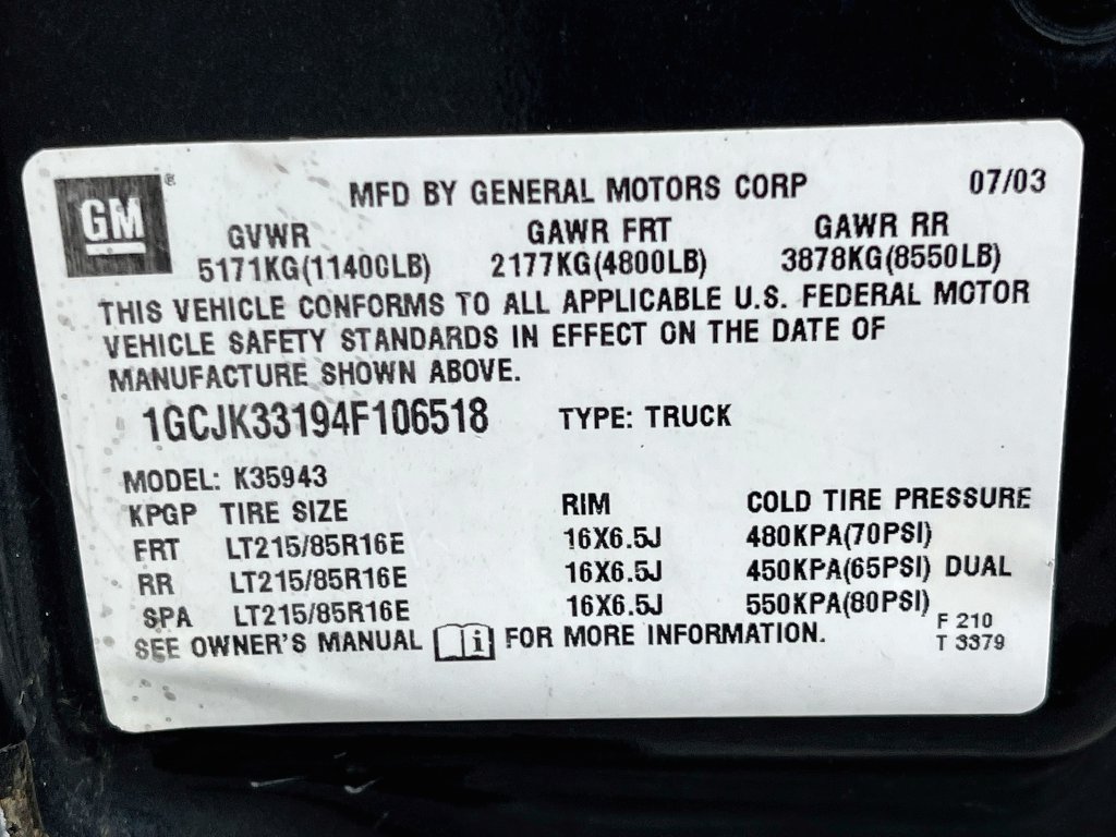 Used 2004 Chevrolet Silverado 3500 LT w/ Heavy-Duty Power Package AWD/4WD image 30