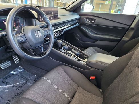 Used 2023 Honda Accord Sport image 12