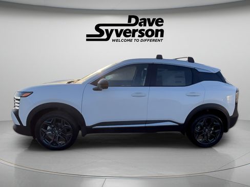 New 2026 Nissan Kicks SR w/ Cold Weather Package AWD/4WD image 8