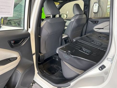 Used 2025 Subaru Forester image 26