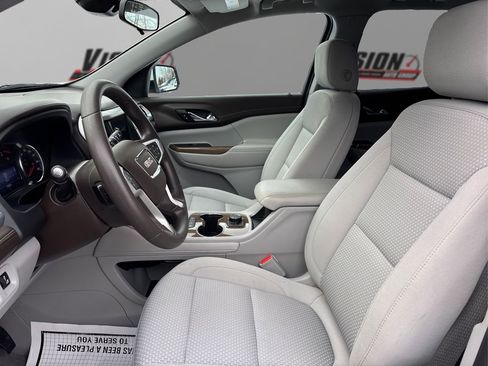 Used 2023 GMC Acadia SLE w/ LPO, Floor Liner Package image 9