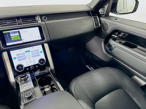 Used 2018 Land Rover Range Rover Supercharged image 24