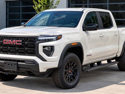 Used 2026 GMC Canyon Elevation