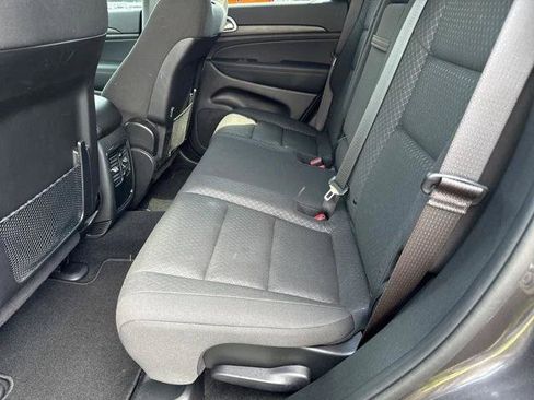 Certified 2021 Jeep Grand Cherokee Laredo AWD/4WD image 8