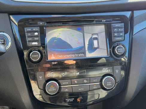 Used 2016 Nissan Rogue SL w/ SL Premium Package AWD/4WD image 21