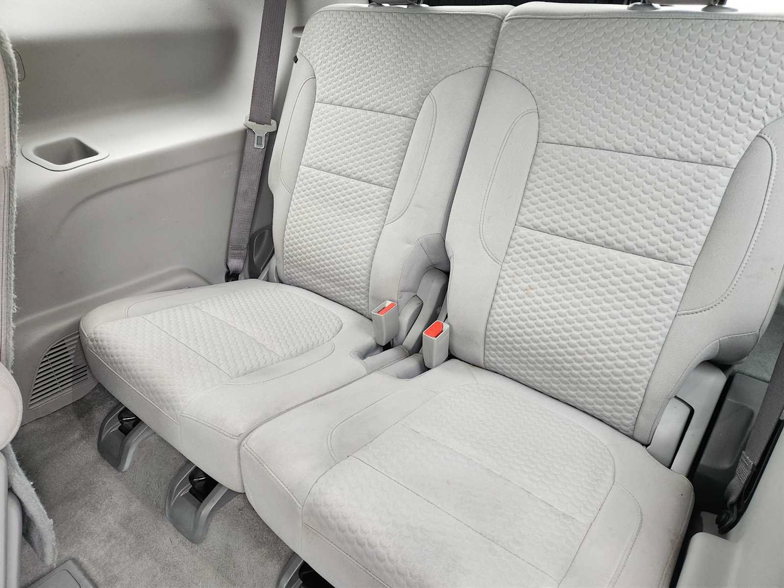 Used 2019 GMC Acadia SLE w/ Driver Alert Package I FWD image 30