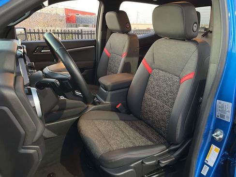 Used 2023 Chevrolet Colorado Z71 w/ Advanced Trailering Package image 24