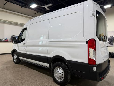 Used 2020 Ford Transit 250 Medium Roof AWD image 20