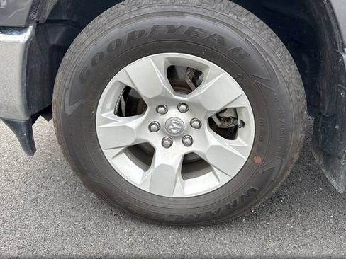 Used 2023 RAM 1500 Big Horn AWD/4WD image 10