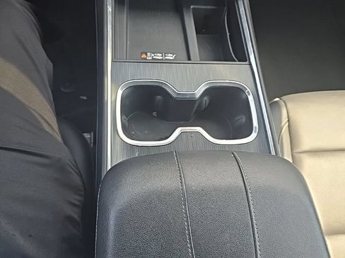 Certified 2024 GMC Acadia Elevation AWD/4WD image 16