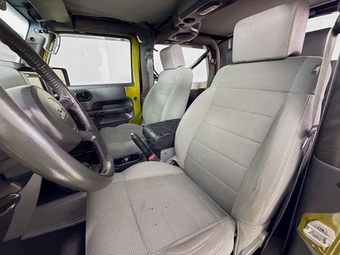 Used 2007 Jeep Wrangler Sahara w/ Dual Top Group image 17