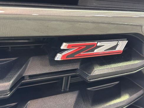 Used 2021 Chevrolet Colorado Z71 AWD/4WD image 39