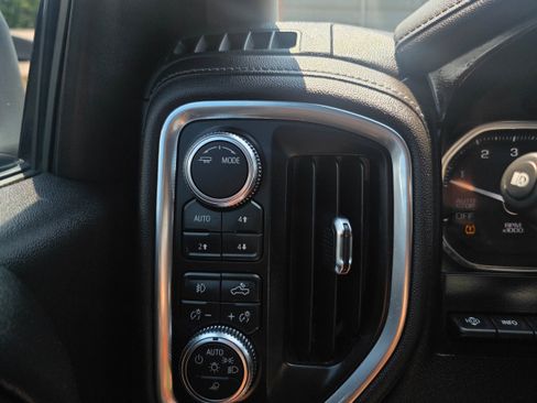 Used 2021 GMC Sierra 1500 Denali w/ Technology Package AWD/4WD image 14