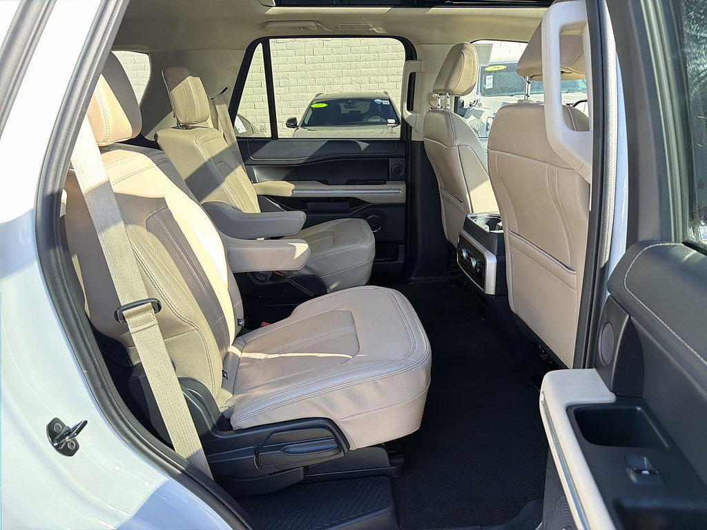 Used 2024 Ford Expedition Limited RWD image 20