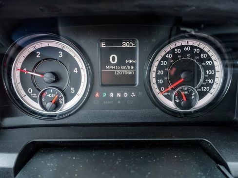 Used 2017 RAM 2500 SLT image 5