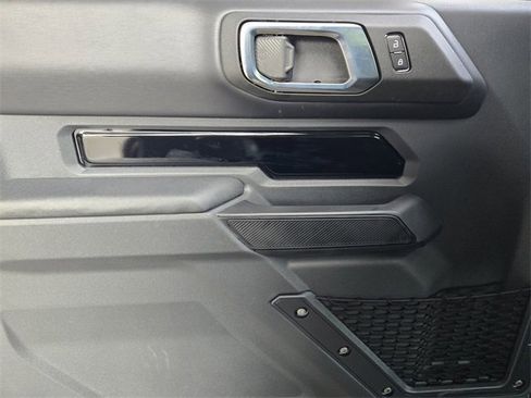 New 2025 Ford Bronco Badlands image 18