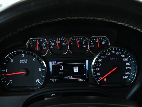 Used 2019 Chevrolet Tahoe LT RWD image 16