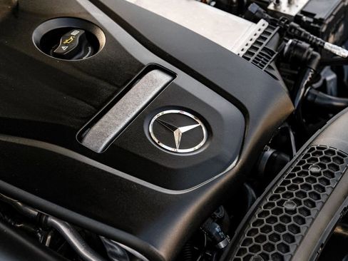Used 2017 Mercedes-Benz SLC 300 image 45
