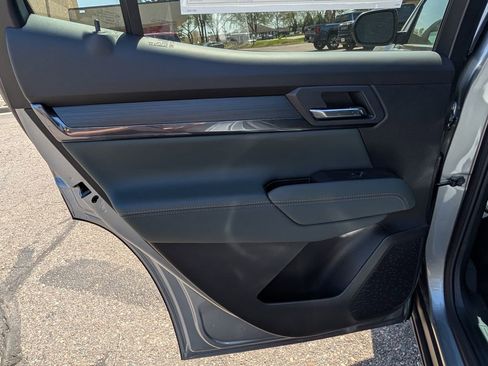 New 2026 GMC Terrain AT4 w/ Technology Package II AWD/4WD image 30