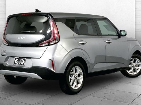 Certified 2025 Kia Soul LX w/ LX Technology Package FWD image 13