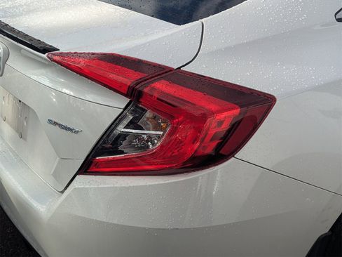 Used 2021 Honda Civic Sport image 7