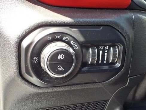 Used 2021 Jeep Gladiator Rubicon AWD/4WD image 18