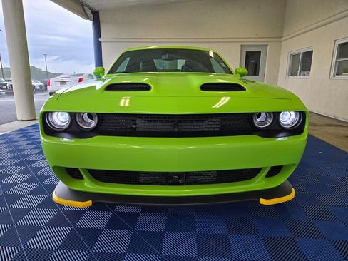 Used 2023 Dodge Challenger SRT Hellcat image 2