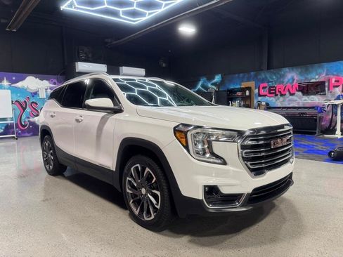 Used 2023 GMC Terrain SLT AWD/4WD image 8