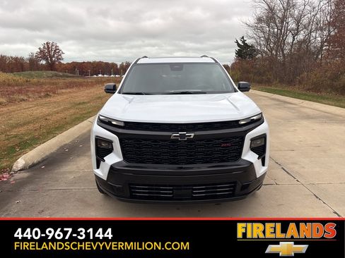 New 2026 Chevrolet Traverse RS image 12