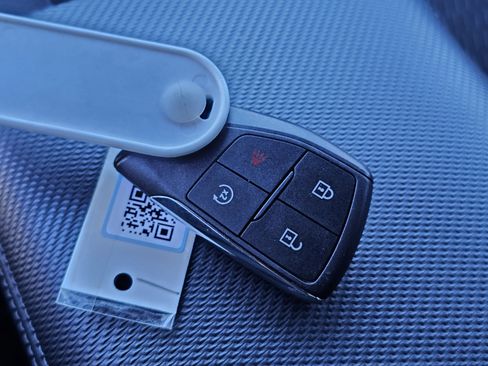 Used 2025 Chevrolet Equinox LT image 31