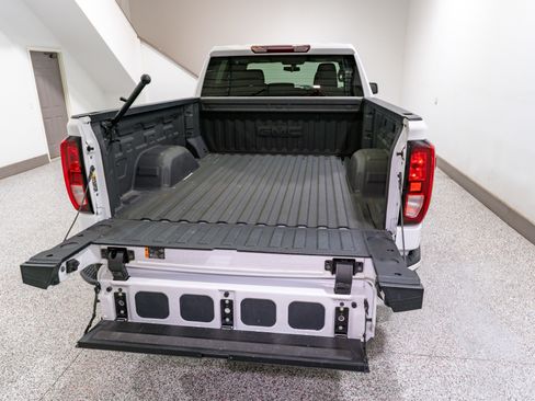 Used 2022 GMC Sierra 1500 Elevation w/ X31 Off-Road Package image 11