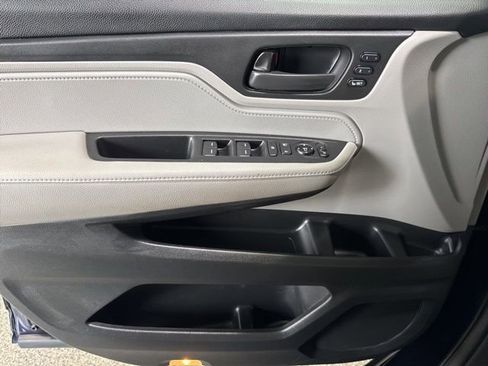 Used 2018 Honda Odyssey EX-L image 24