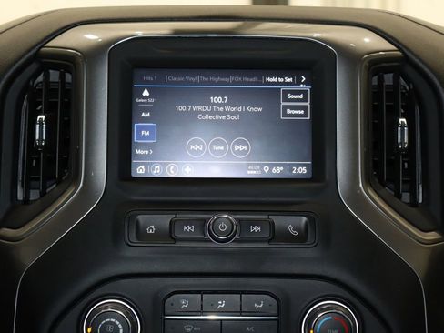 Used 2024 Chevrolet Silverado 1500 Custom w/ Turbomax Blackout Package image 40