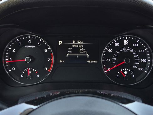 Certified 2022 Kia Forte LXS image 6