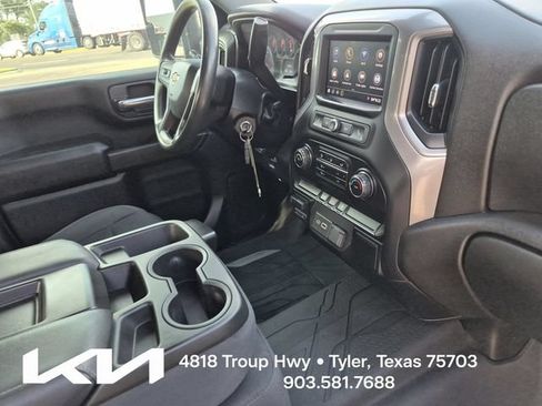 Used 2021 Chevrolet Silverado 2500 Custom w/ Custom Value Package AWD/4WD image 14