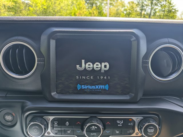 Used 2023 Jeep Wrangler Unlimited Sahara w/ Cold Weather Group AWD/4WD image 25