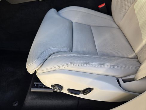 Used 2026 Volvo XC90 B6 Ultra image 37