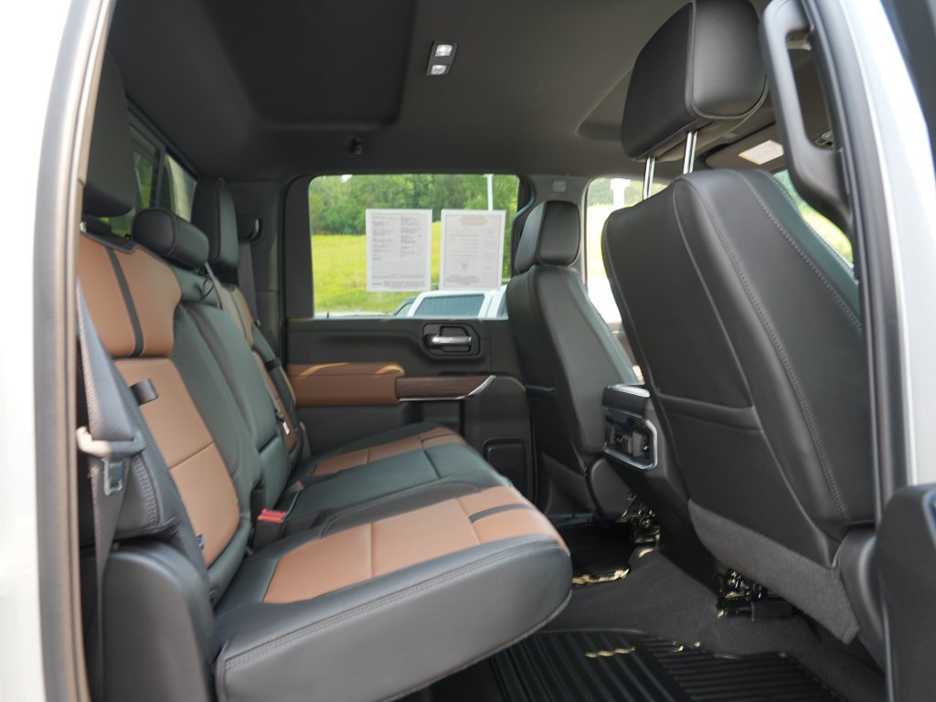Certified 2022 Chevrolet Silverado 3500 High Country w/ Safety Package II AWD/4WD image 30