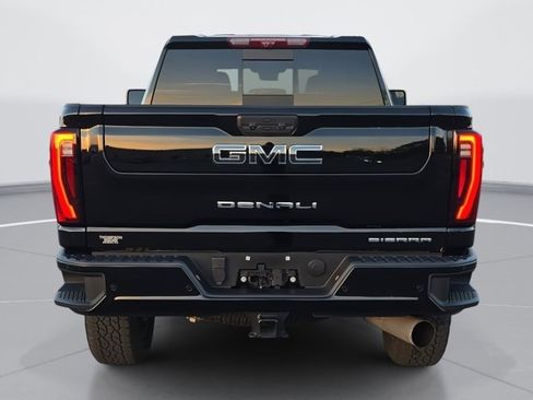 Used 2025 GMC Sierra 2500 Denali Ultimate image 4
